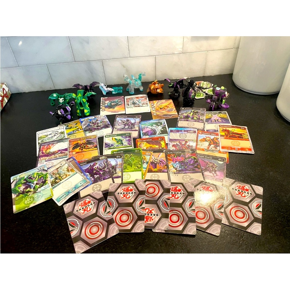 Bakugan toys set and cards